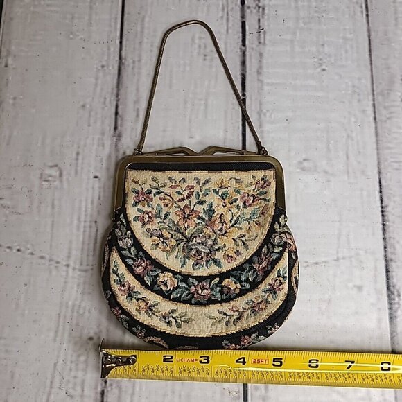 Lord & Taylor Small Clutch, Tapestry Handbag w/ Metal Golden Chain Vintage - Picture 9 of 10
